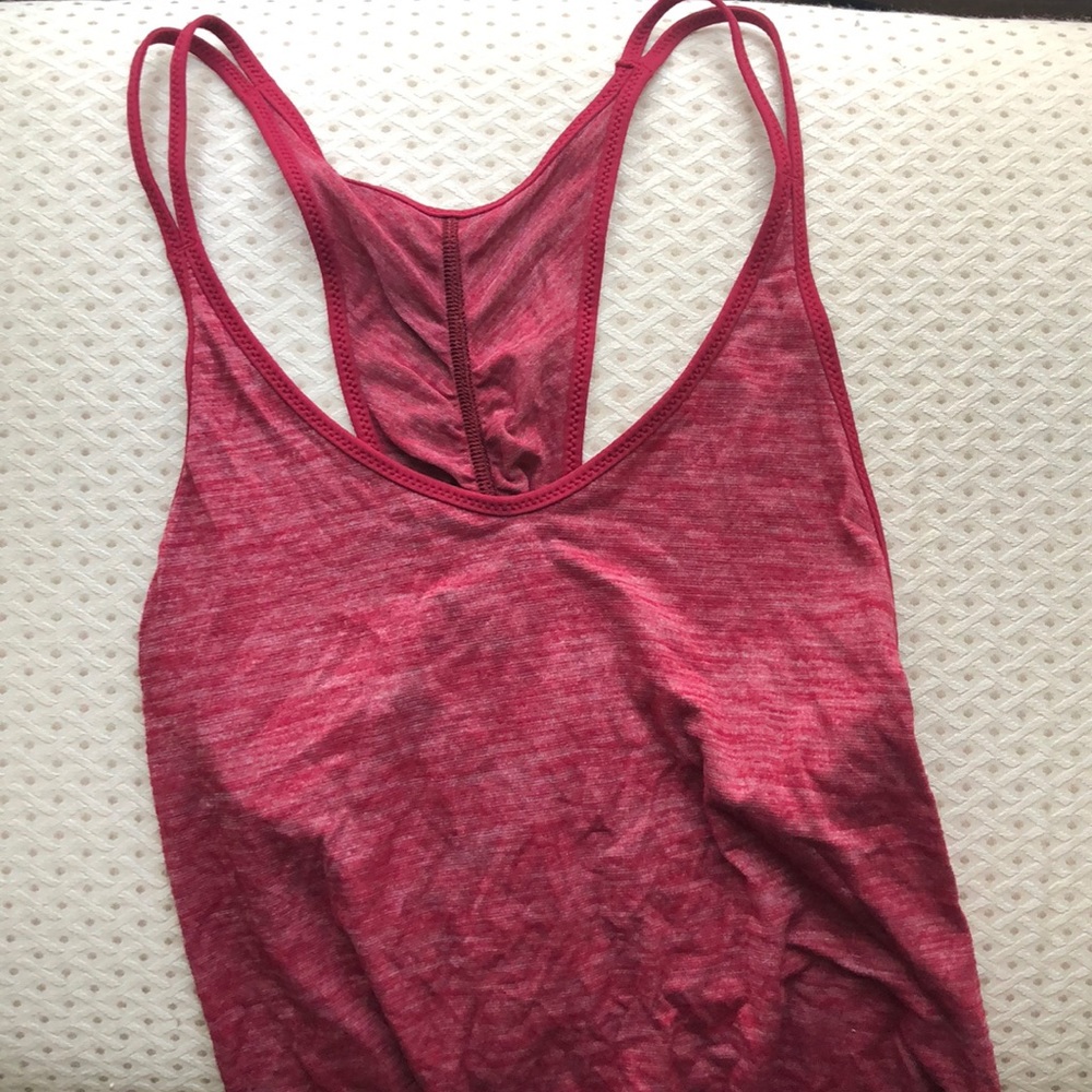 Red LuLulemon tank top